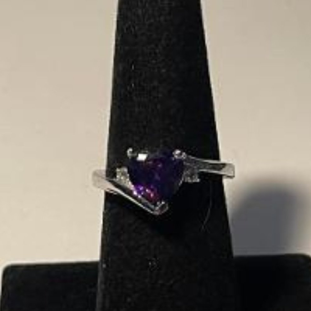 Amethyst Heart Gemstone & CZ Fashion Ring SZ 7 NWOT